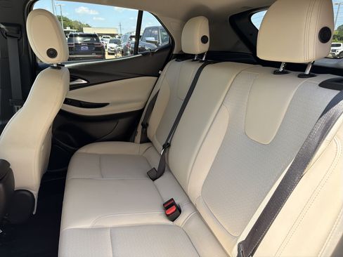 Used 2024 Buick Encore GX Preferred FWD image 6