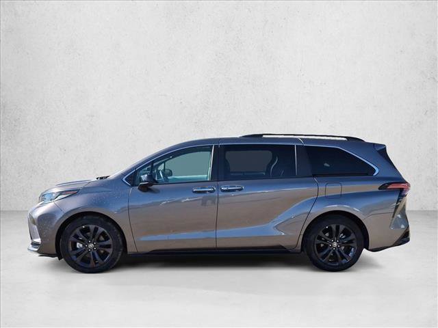 Used 2022 Toyota Sienna XSE w/ XSE Plus Package FWD image 8