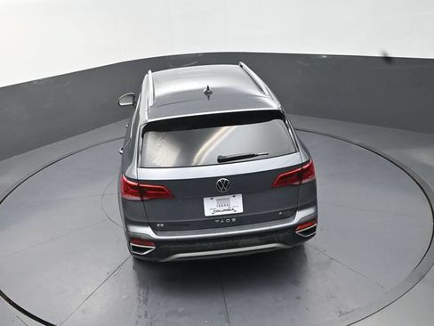 Used 2022 Volkswagen Taos SE AWD/4WD image 16