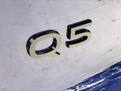 New 2025 Audi Q5 Prestige image 15