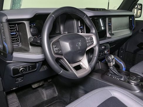 Used 2024 Ford Bronco Black Diamond image 18