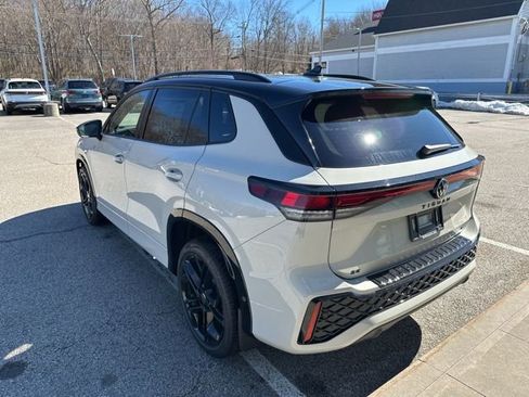 New 2026 Volkswagen Tiguan SE R-Line AWD/4WD image 5