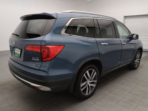Used 2017 Honda Pilot Elite image 9