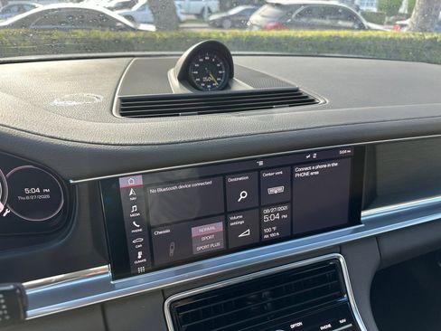 Used 2019 Porsche Panamera 4 AWD/4WD image 4