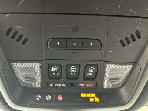 Used 2023 Buick Enclave Avenir w/ Avenir Technology Package AWD/4WD image 6