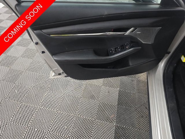 Used 2024 MAZDA MAZDA3 s FWD image 9
