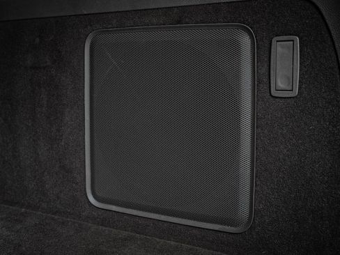 Used 2021 Lincoln Nautilus FWD w/ Equipment Group 101A image 21