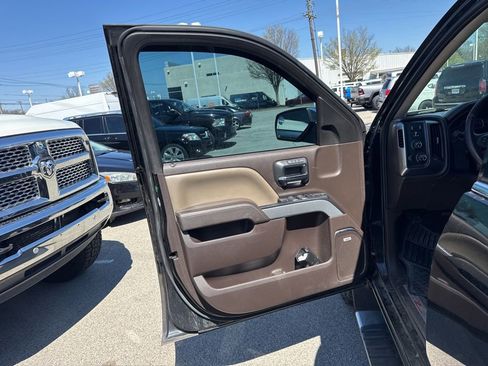Used 2016 Chevrolet Silverado 1500 LTZ Z71 w/ LTZ Plus Package image 6
