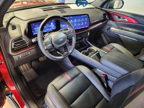 Certified 2025 Chevrolet Traverse RS w/ LPO, Floor Liner Package image 12