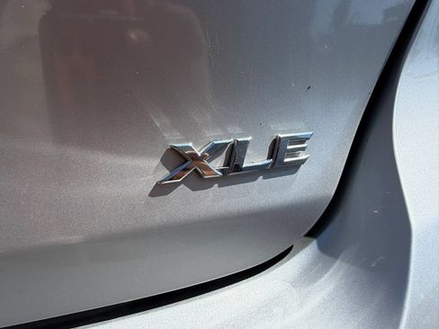 Used 2013 Toyota Venza XLE w/ XLE Premium Pkg FWD image 15