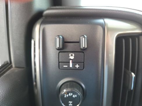 Used 2018 Chevrolet Silverado 2500 High Country AWD/4WD image 12