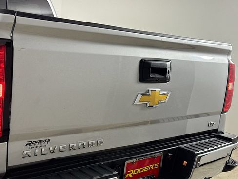 Used 2019 Chevrolet Silverado 2500 LTZ w/ Duramax Plus Package AWD/4WD image 28