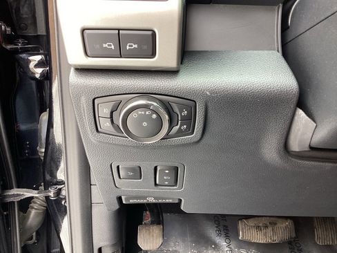 Used 2022 Ford F350 Lariat w/ Lariat Ultimate Package image 28