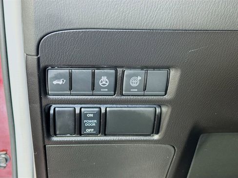 Used 2023 Nissan Armada Platinum w/ Captain's Chairs Package image 10