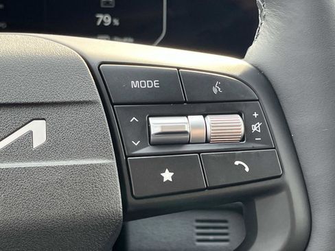 New 2026 Kia Sportage SX FWD image 31