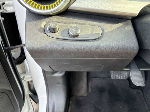 Certified 2024 Chevrolet Trax LT w/ Driver Confidence Package image 17