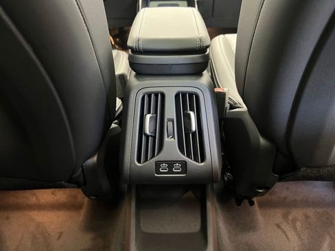 Used 2025 BMW X1 xDrive28i w/ Convenience Package image 10