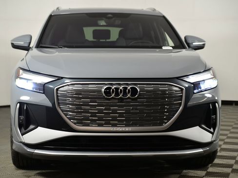 Used 2025 Audi Q4 e-tron Premium Plus w/ Premium Plus image 6