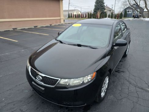 Used 2013 Kia Forte LX image 1