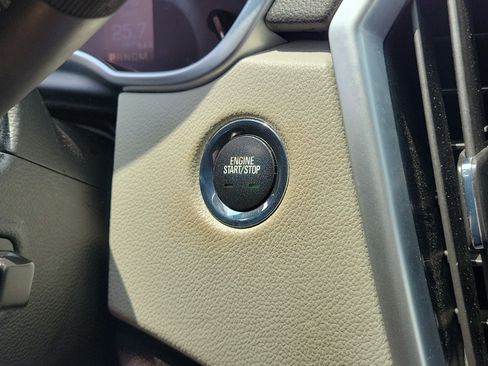 Used 2015 Cadillac SRX Performance w/ Driver Awareness Package FWD image 31
