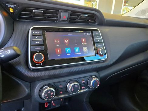 Used 2025 Nissan Kicks Play S image 15