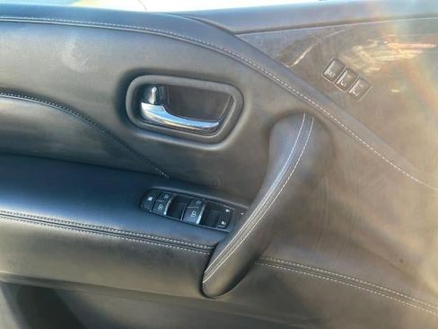 Used 2024 INFINITI QX80 Luxe image 17