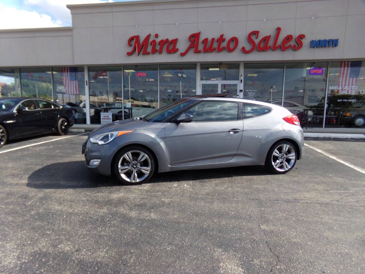 Used 2015 Hyundai Veloster w/ Option Group 03 FWD image 1