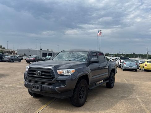 Used 2023 Toyota Tacoma SR w/ SR Convenience Package RWD image 9