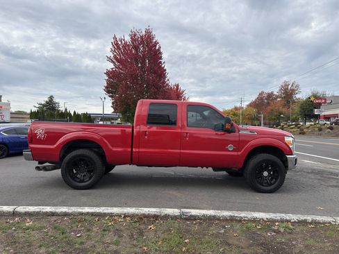 Used 2011 Ford F250 Lariat image 13