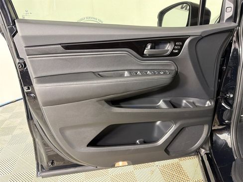 Used 2026 Honda Odyssey Touring image 12