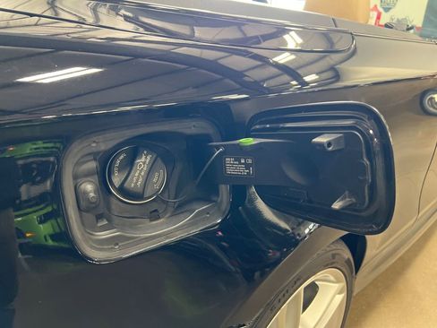 Used 2013 BMW 135i Convertible image 60