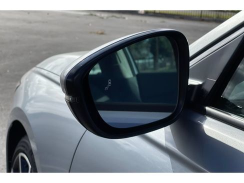 Certified 2025 Honda Accord Touring image 52