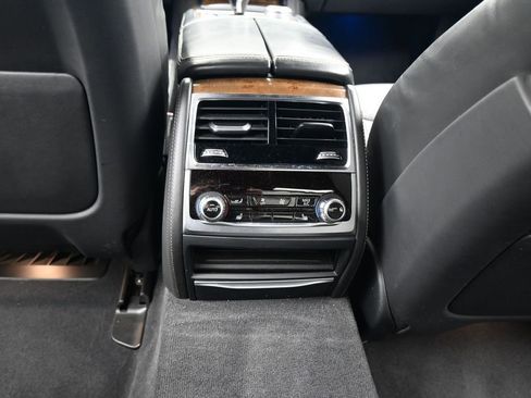 Used 2016 BMW 750i xDrive image 45
