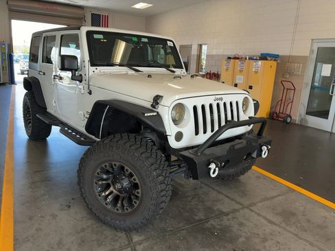 Used 2017 Jeep Wrangler Unlimited Sport w/ Quick Order Package 24S AWD/4WD image 2