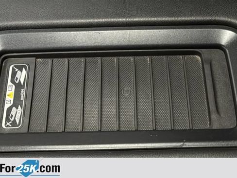 Used 2016 Chevrolet Suburban LTZ AWD/4WD image 37