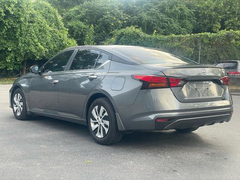 Used 2024 Nissan Altima 2.5 S FWD image 8