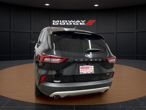 Used 2024 Ford Escape SE image 6