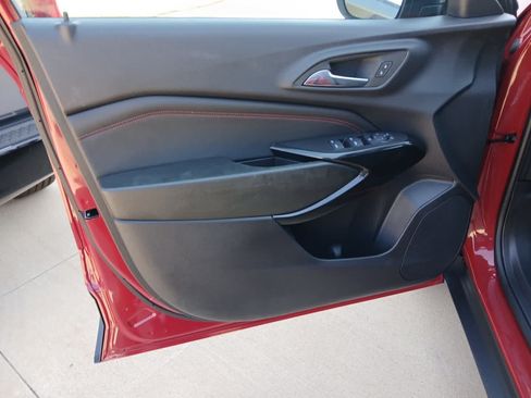 Used 2026 Chevrolet Trax RS w/ Sunroof Package FWD image 13