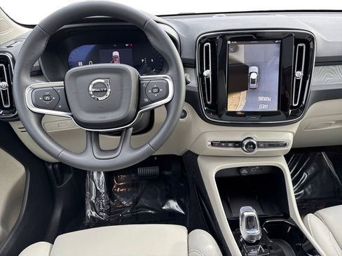 New 2026 Volvo XC40 B4 Plus w/ Climate Package image 8