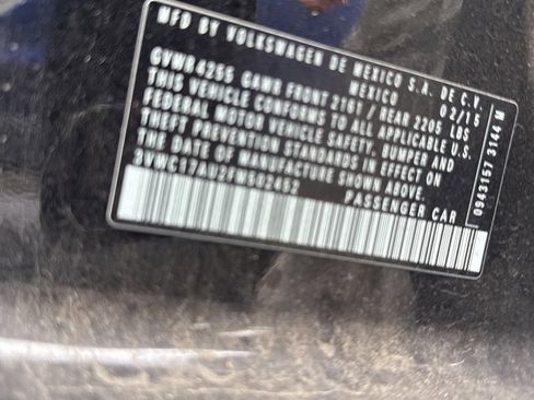 Used 2015 Volkswagen Golf S image 7