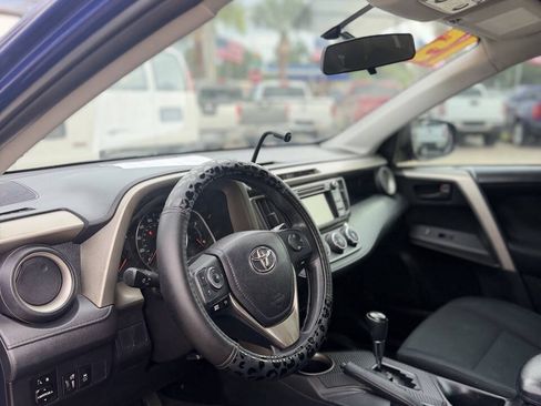 Used 2015 Toyota RAV4 LE FWD image 16