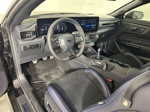 New 2025 Ford Mustang Dark Horse image 13