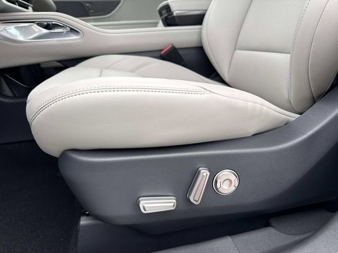 New 2026 Lincoln Nautilus Premier AWD/4WD image 20