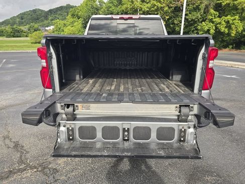Used 2024 Chevrolet Silverado 1500 High Country w/ High Country Premium Package AWD/4WD image 13