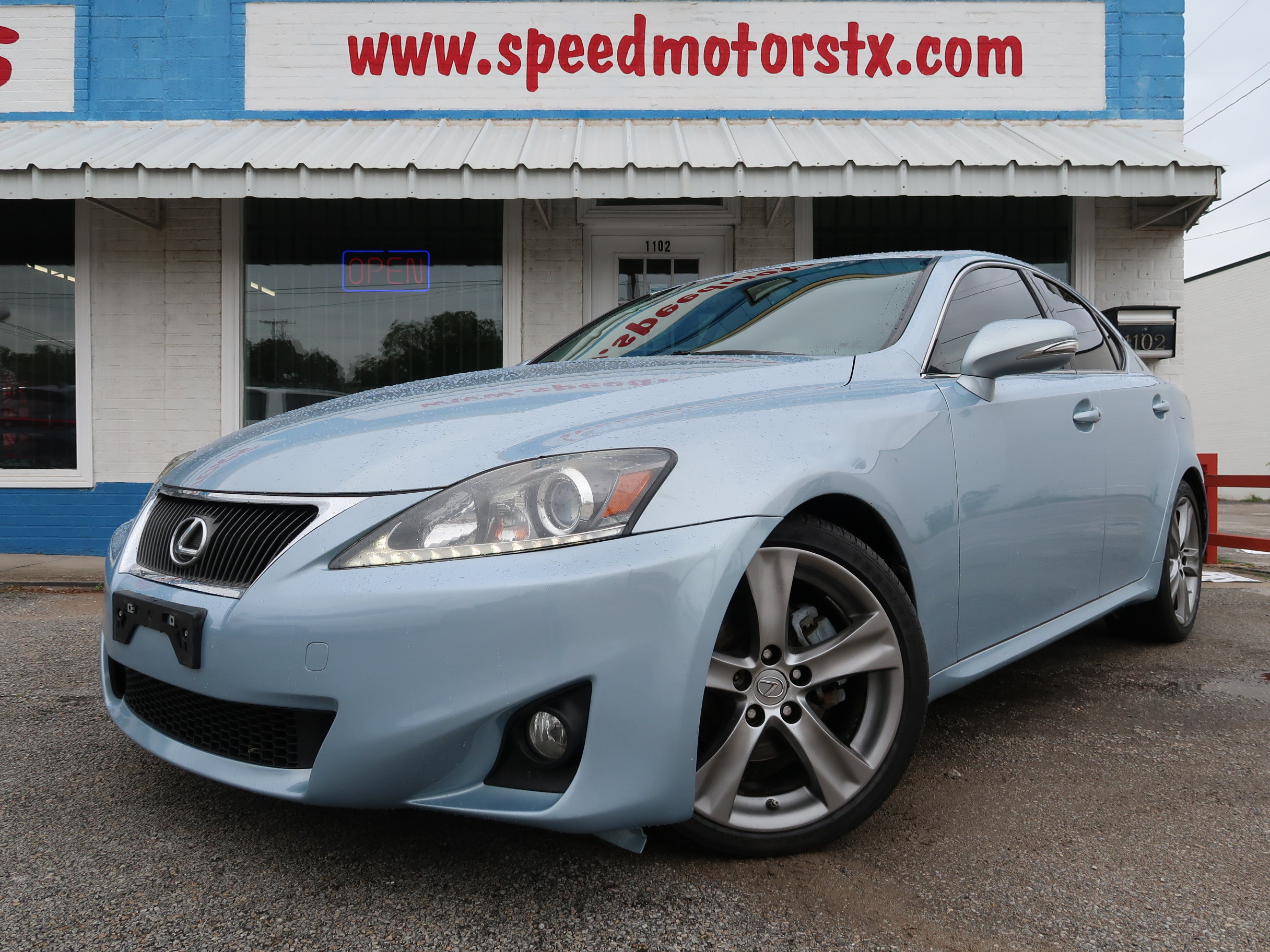 Used 2011 Lexus IS 250 w/ Premium Pkg Value Edition RWD image 1
