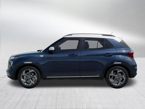 New 2026 Hyundai Venue SEL image 3