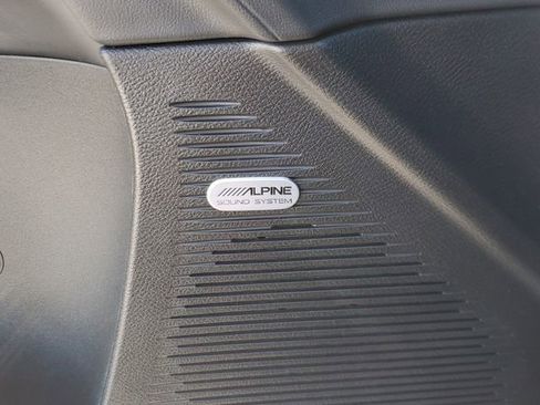 Used 2023 Dodge Challenger SRT Hellcat w/ Driver Convenience Group RWD image 15