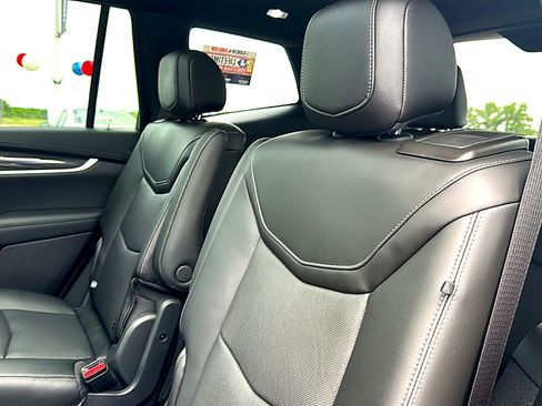 Used 2024 Cadillac XT6 Sport w/ LPO, Floor Liner Package AWD/4WD image 20