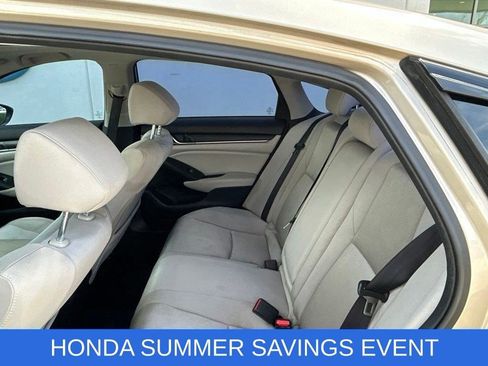 Used 2018 Honda Accord EX image 11