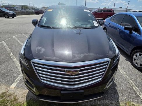 Used 2017 Cadillac XT5 Platinum w/ Driver Assist Package AWD/4WD image 2